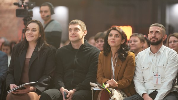 Запоріжжя зустріло міністра культури Тетяну Бережну з діловою поїздкою.